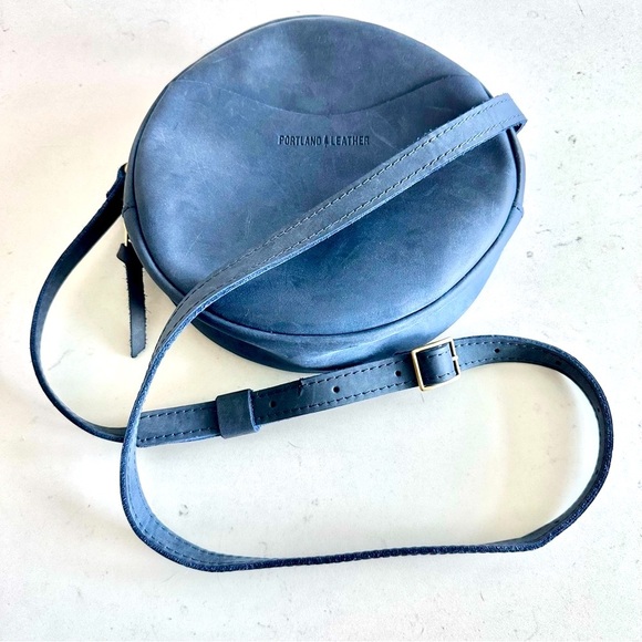 EUC Portland Leather Goods Deep Water Large Circle Crossbody Bag - Picture 5 of 6